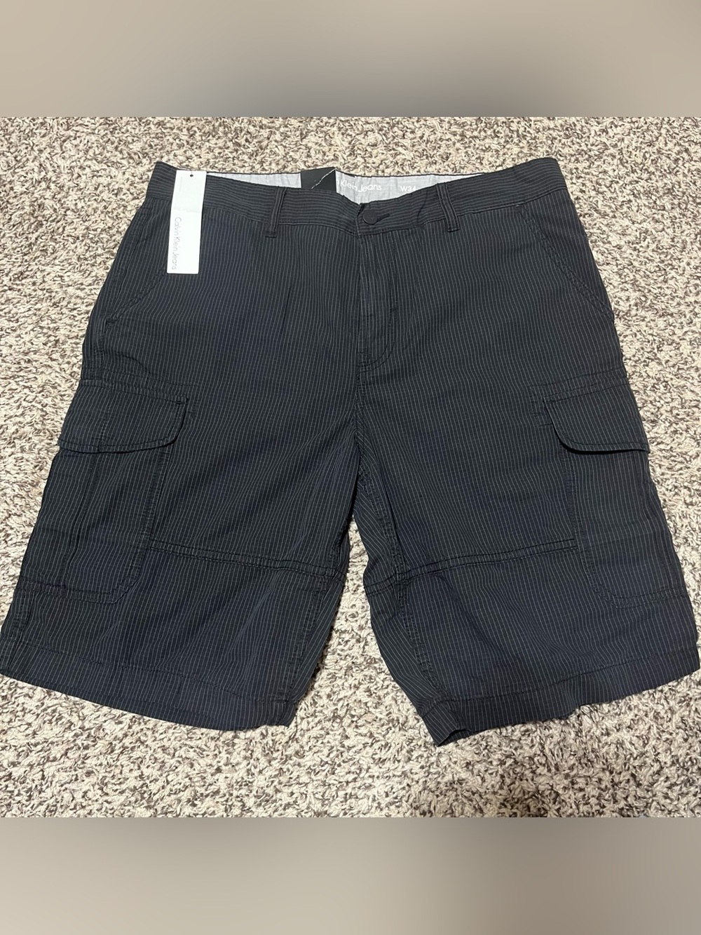 NWT Calvin Klein Jeans Black Pinstripe Cargo Shorts - Men's Size 34